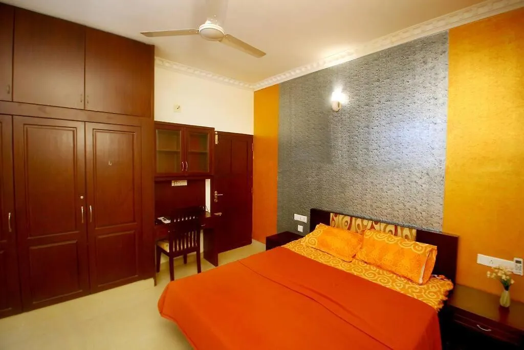 Alwaye Elegant River Front Villa Near Airport Kochi. 0*,  הודו