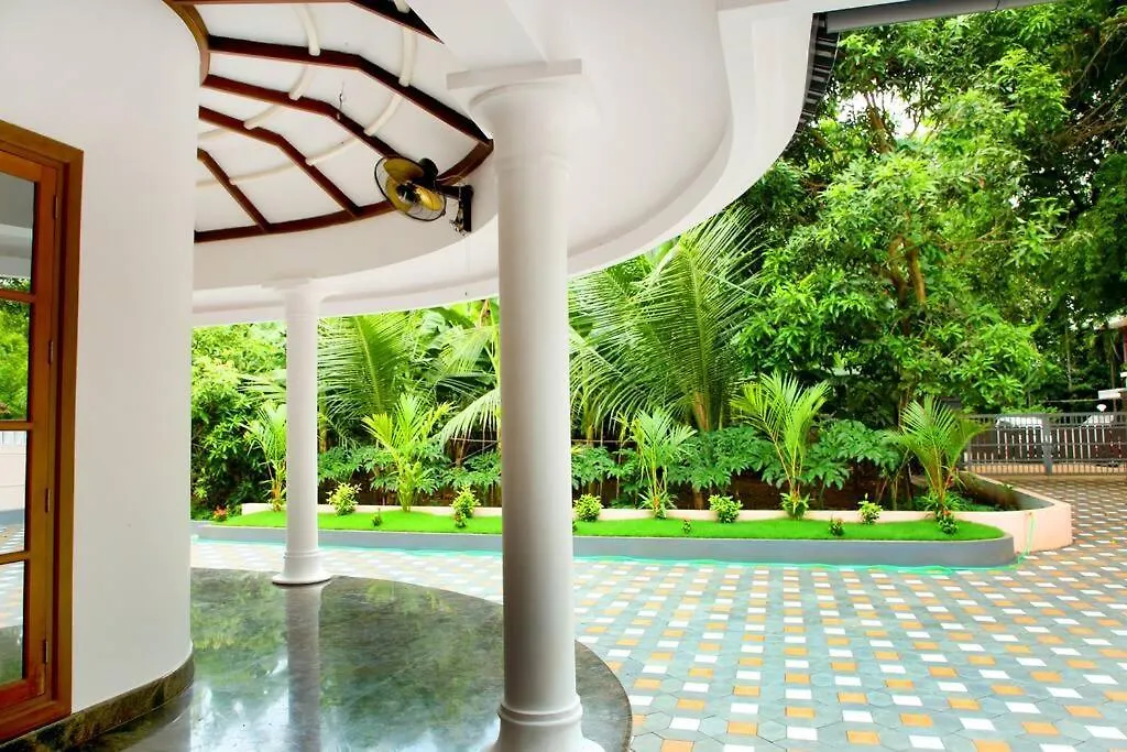 Alwaye Elegant River Front Villa Near Airport Kochi. 0*,  הודו